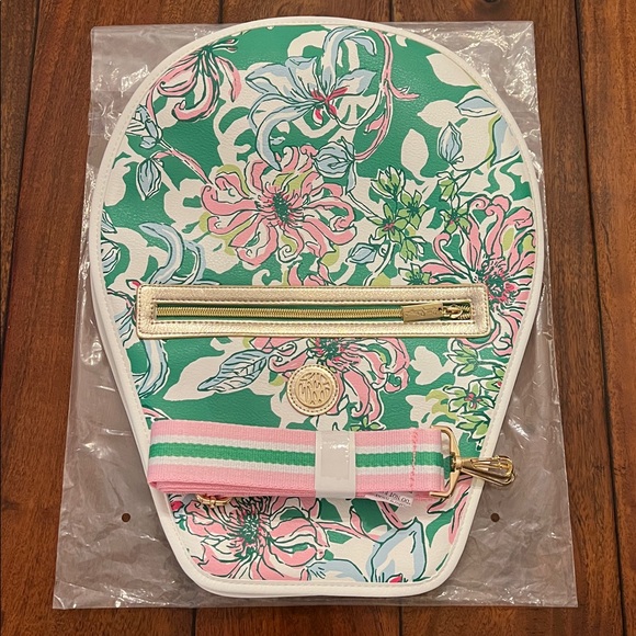 Lilly Pulitzer Tennis Racket Cover - Picture 1 of 3
